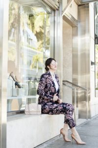 Ann Taylor Floral Suit, Laura Lily Fashion Blog, Spring Work Outfits, Blush Quilted Bag