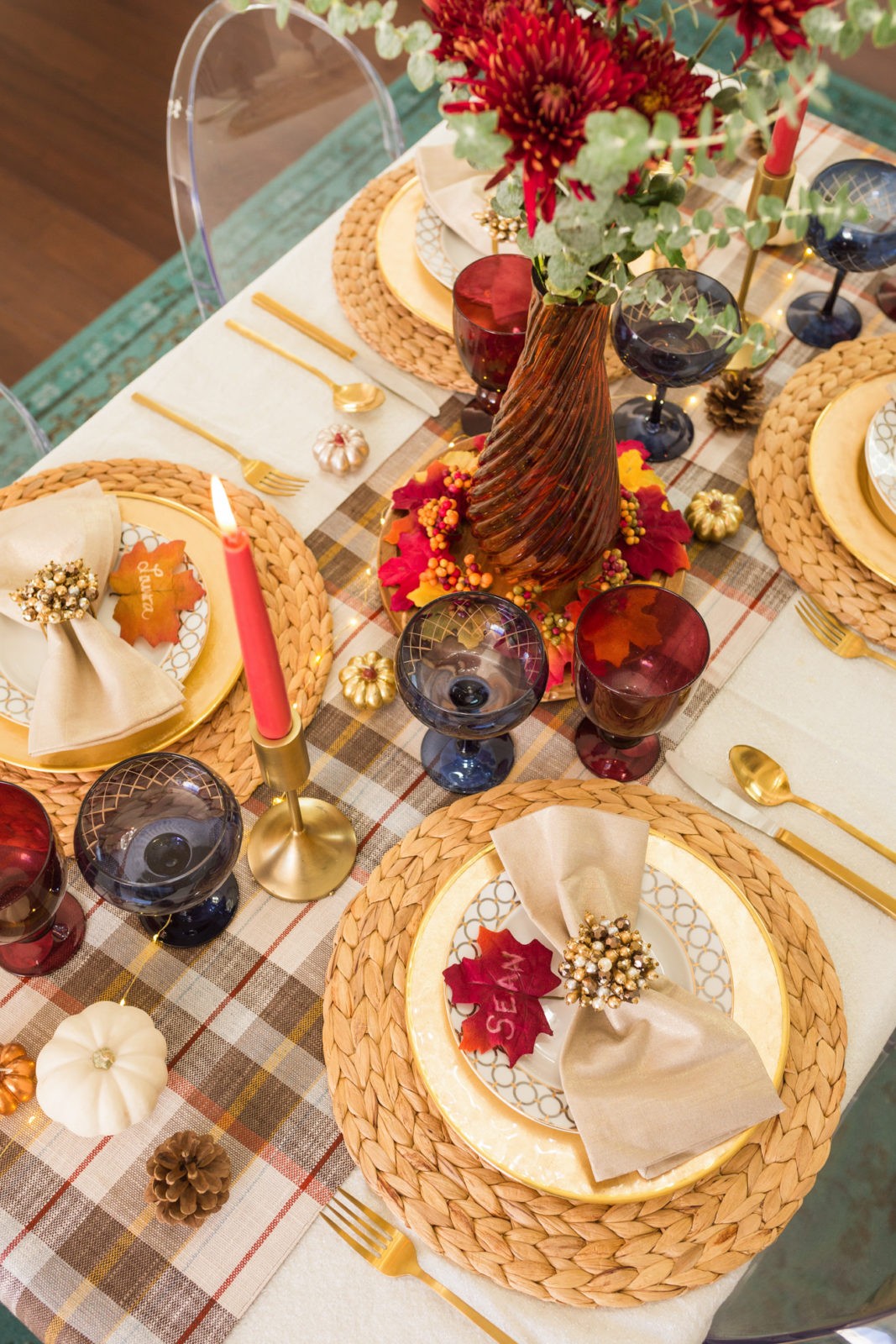 Setting and Decorating the Perfect Thanksgiving Table - Elite Traveler